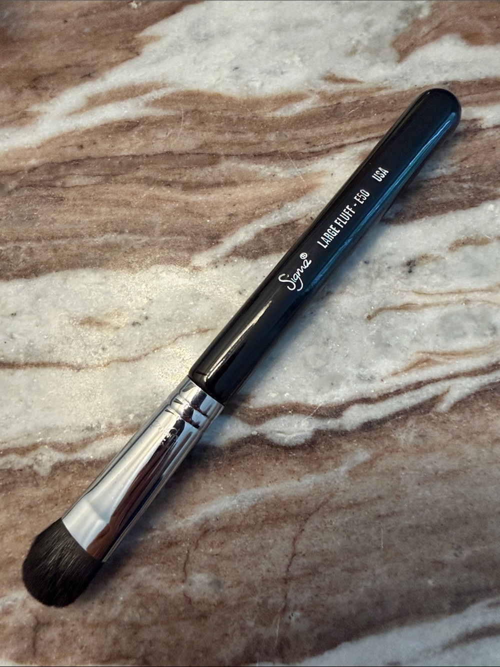 Sigma Beauty Large Fluff E50 Makeup Brush - Black and Silver